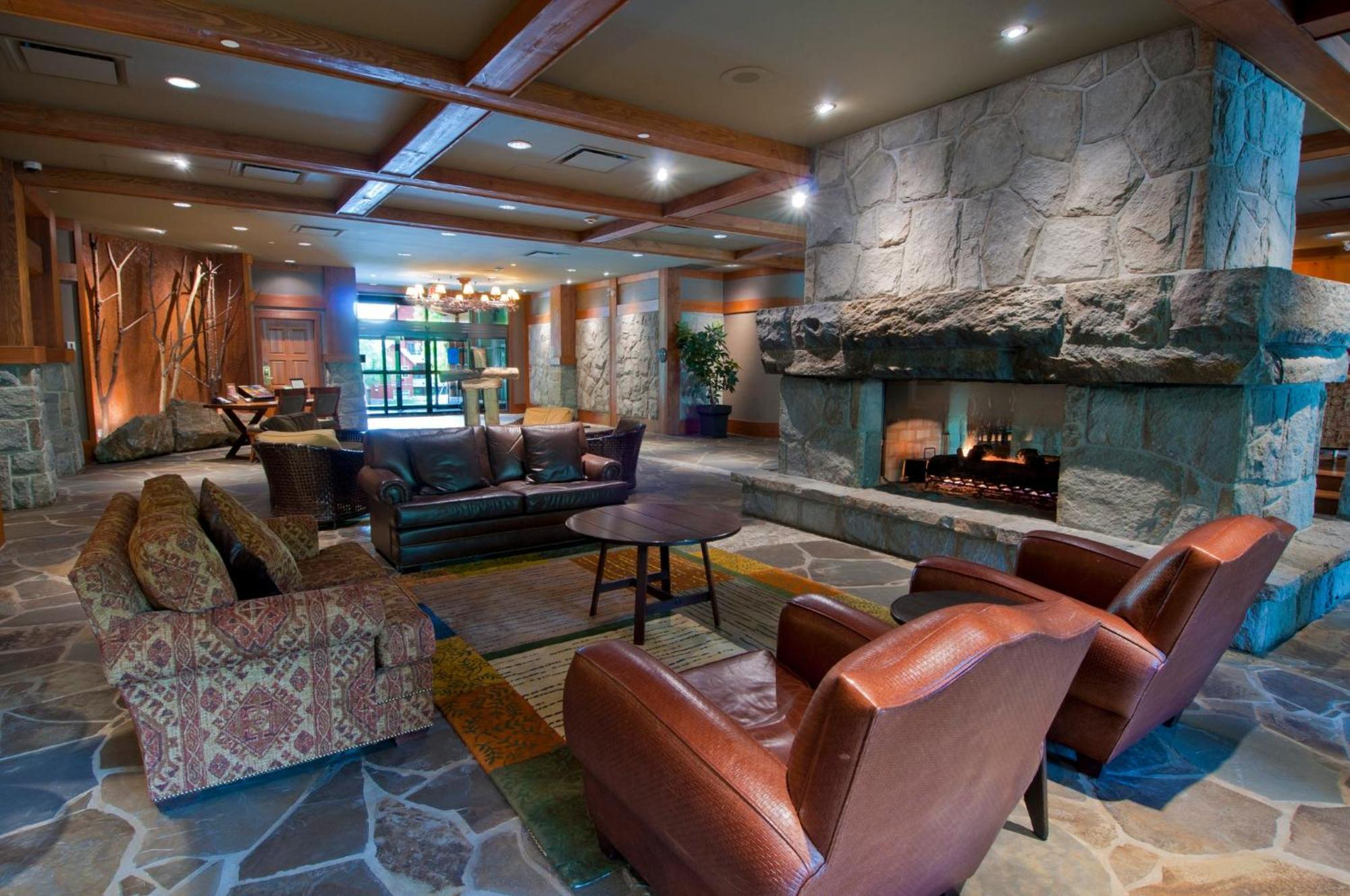First Tracks Lodge Whistler Esterno foto