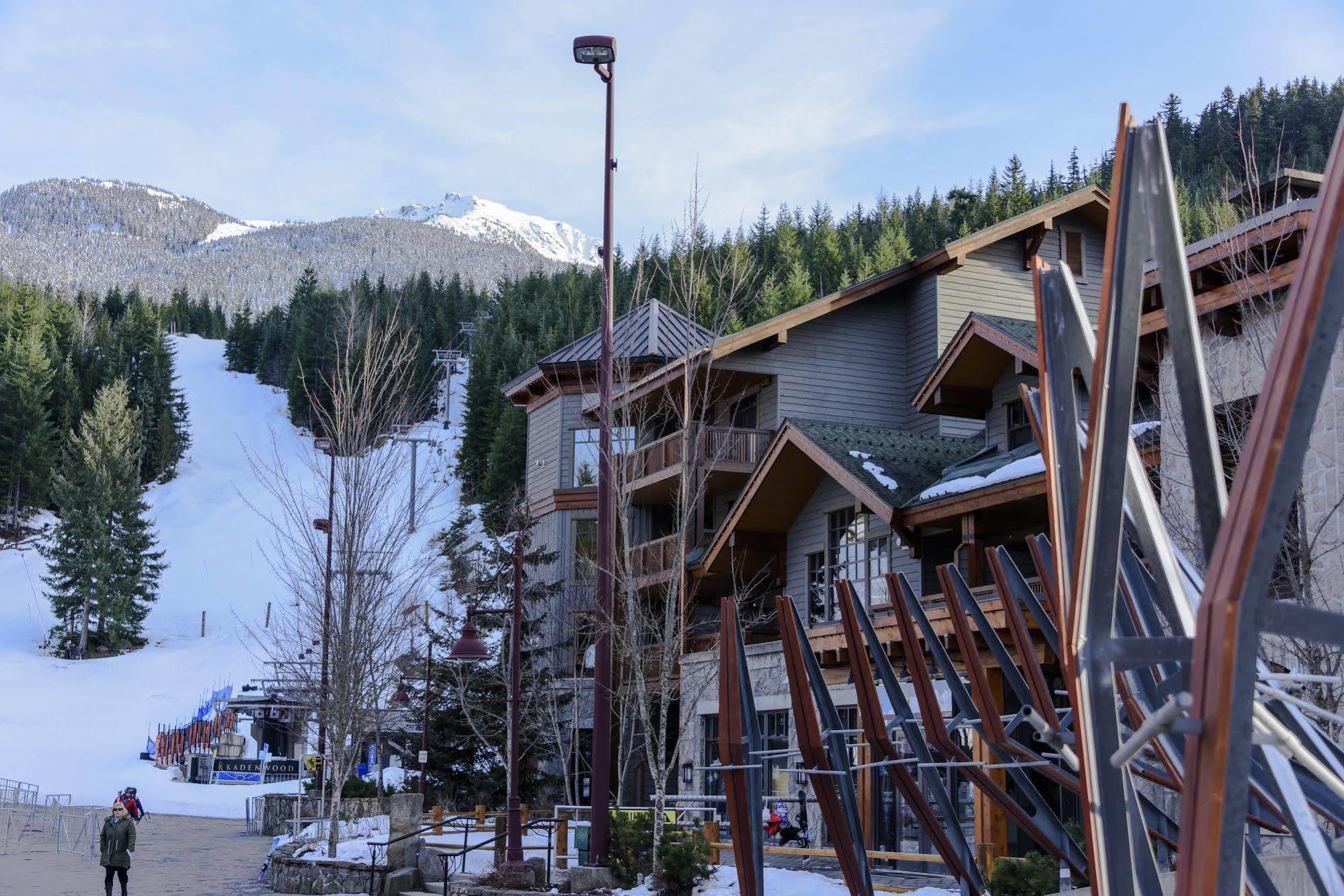 First Tracks Lodge Whistler Esterno foto