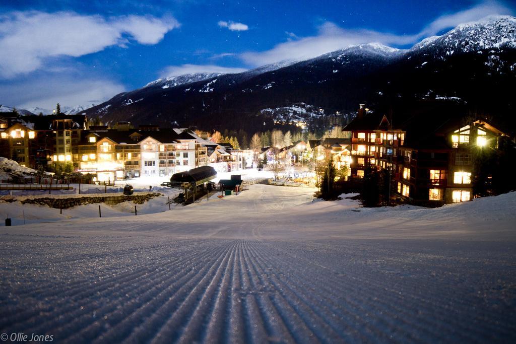 First Tracks Lodge Whistler Esterno foto